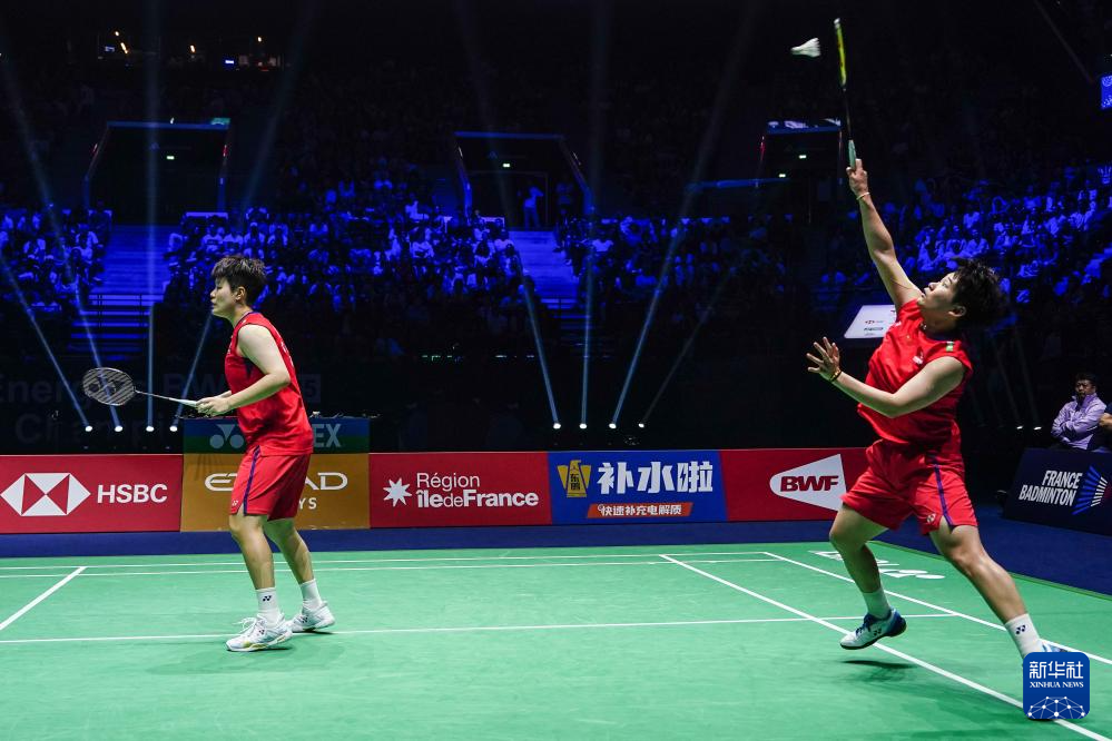 灯光秀成比 灯光秀成比