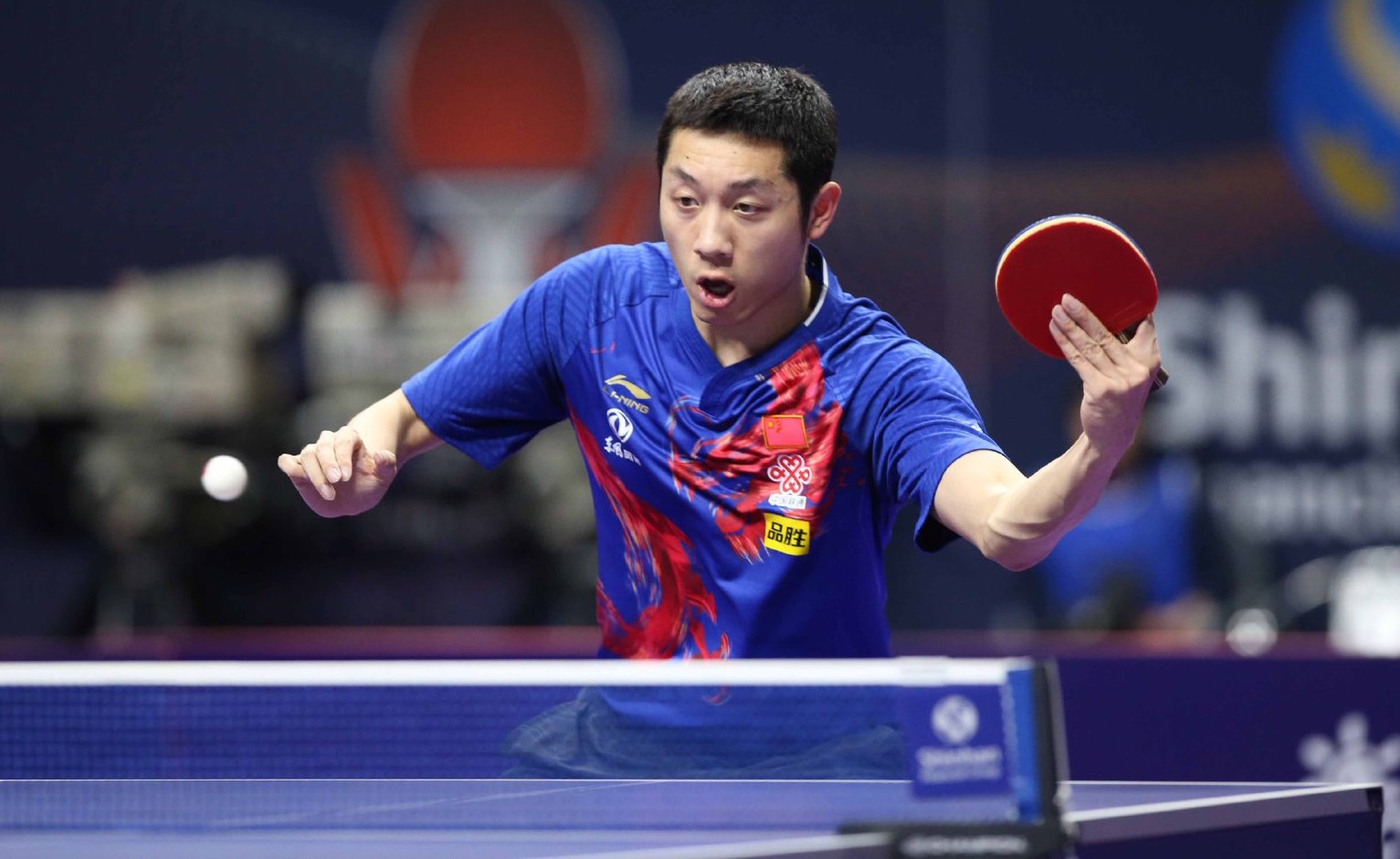 集仪式中 集仪式中