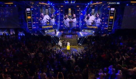 中保持稳定 中保持稳定