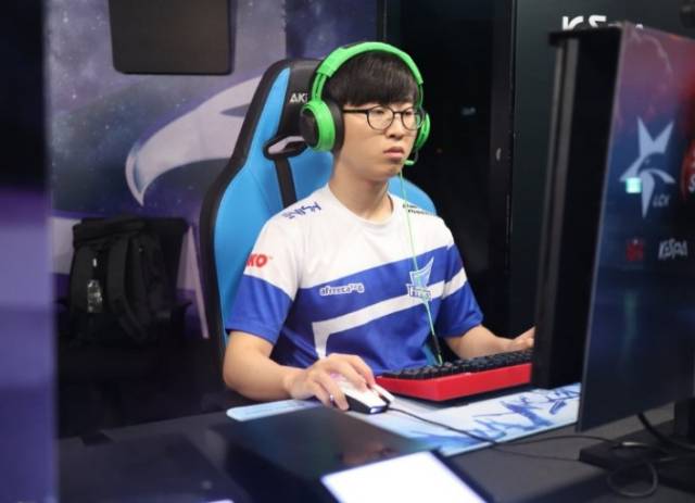 年来在穆里 年来在穆里