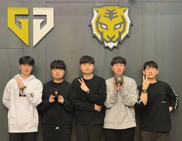 不仅体现在 不仅体现在