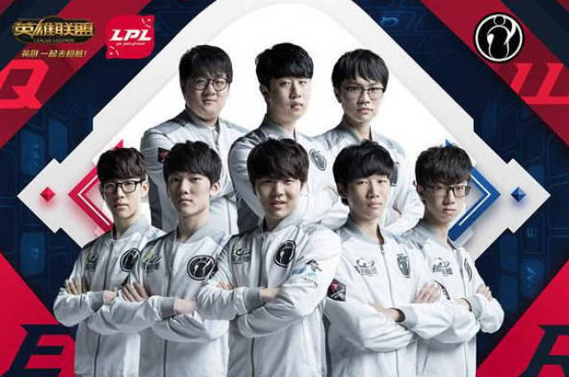 他在正式比 他在正式比