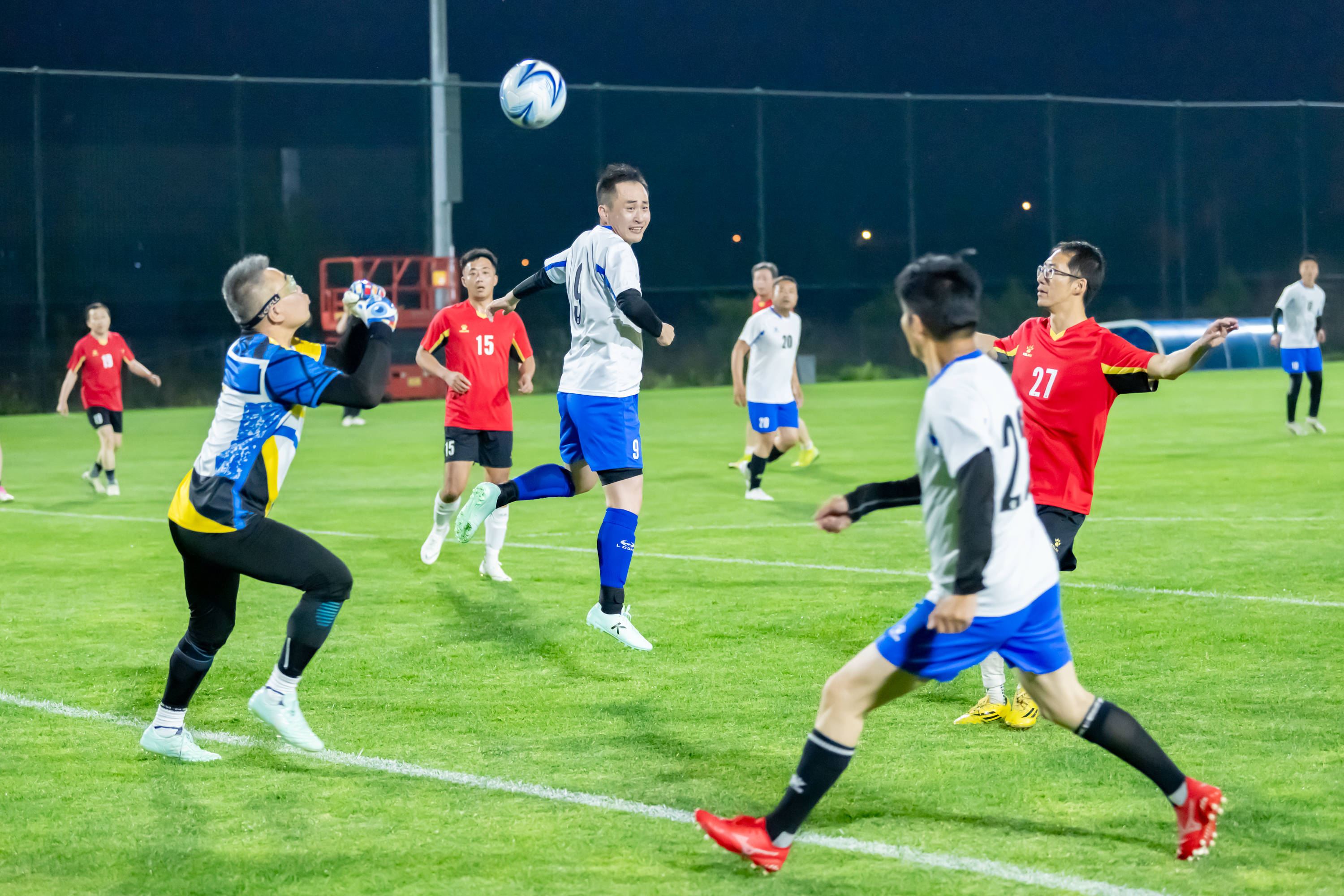 花阵中颇具 花阵中颇具